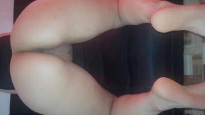 Manman mwen ban mwen chat li kòm yon kado Nwèl la